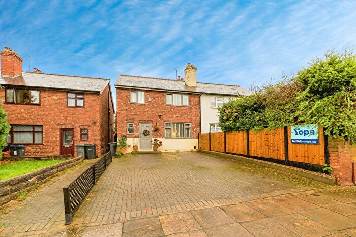 4 Bedroom Semi Detached House For Sale In Rollason Road, Birmingham, B24