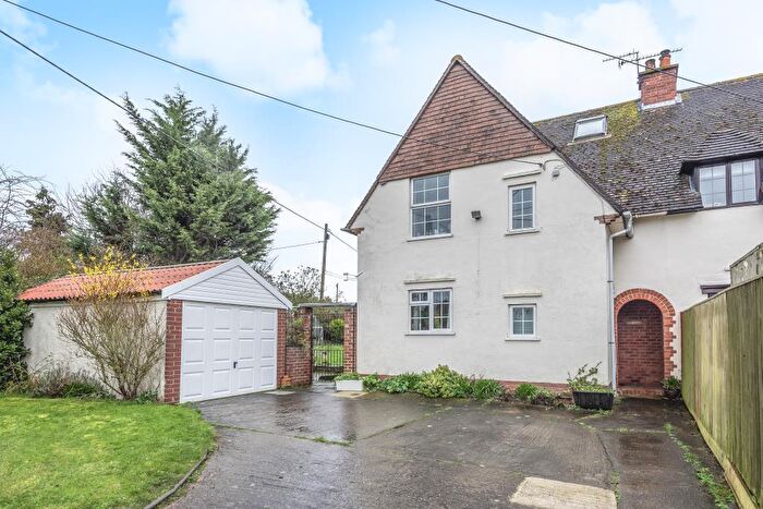 2 Bedroom Semi-Detached House To Rent In Cholsey, Oxfordshire, OX10