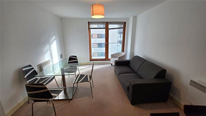 2 Bedroom Apartment For Sale In Cypress Place, New Century Park, Manchester, M4