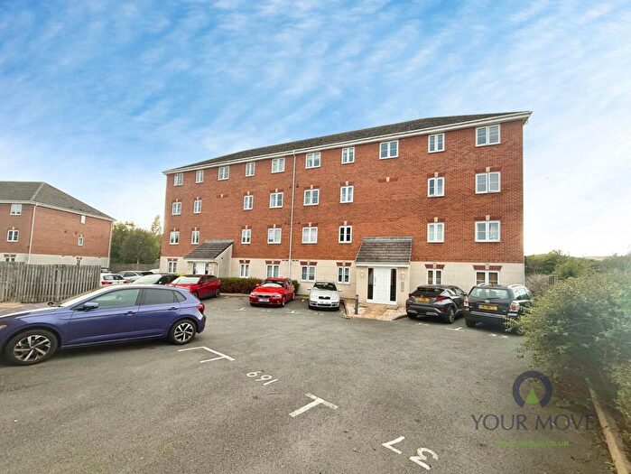 2 Bedroom Flat For Sale In Quayside Walk, Netherton, Dudley, DY2