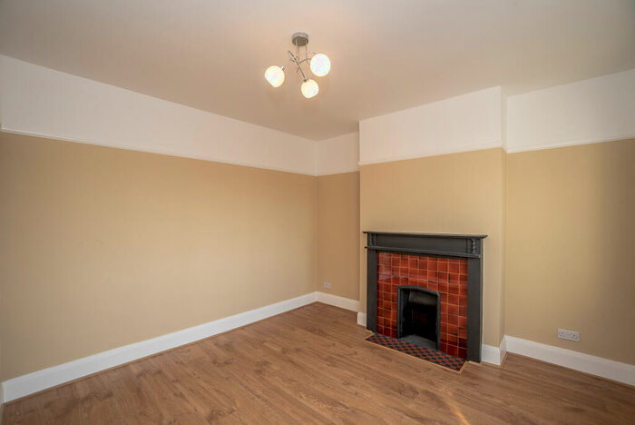 2 Bedroom Apartment To Rent In St. Marys Lane, Upminster, Essex, RM14