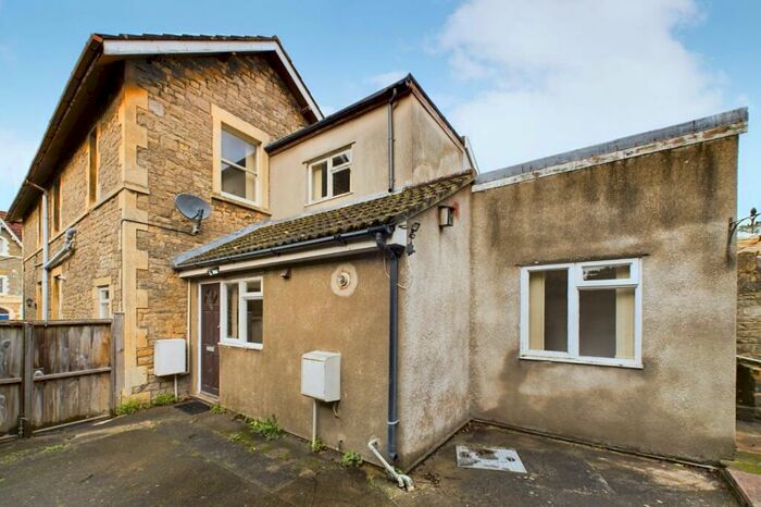 2 Bedroom Semi-Detached House To Rent In Woodlands Road, Clevedon, North Somerset, BS21