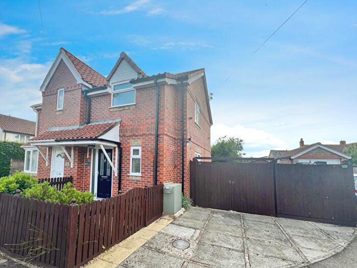 2 Bedroom Semi-Detached House For Sale In Shires Orchard, Croxton Kerrial, Grantham, NG32