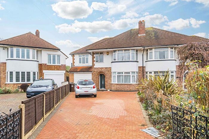 4 Bedroom Semi Detached House For Sale In Leigham Drive, Isleworth, TW7