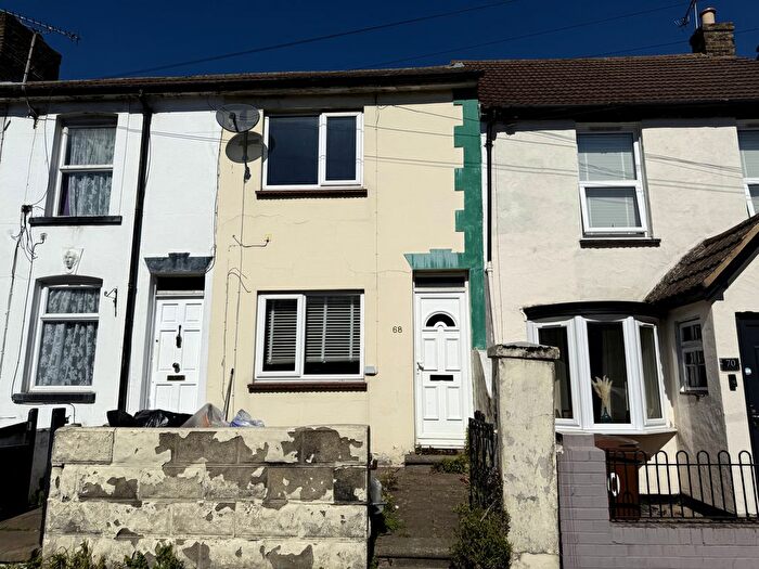 2 Bedroom Terraced House To Rent In Gillingham Road, Gillingham, ME7