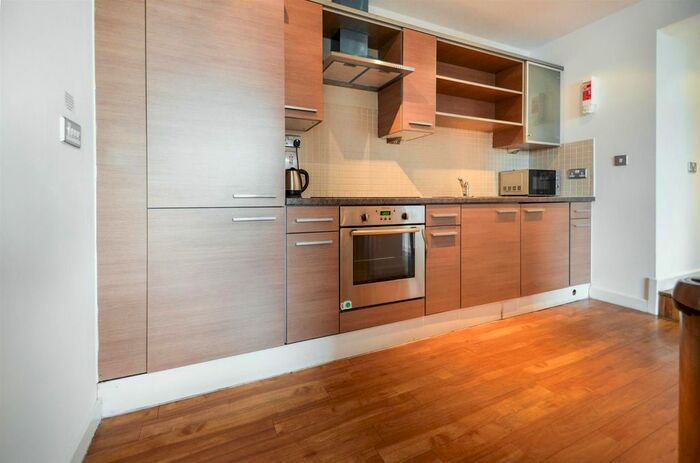 2 Bedroom Flat To Rent In Belward Street, Nottingham, NG1