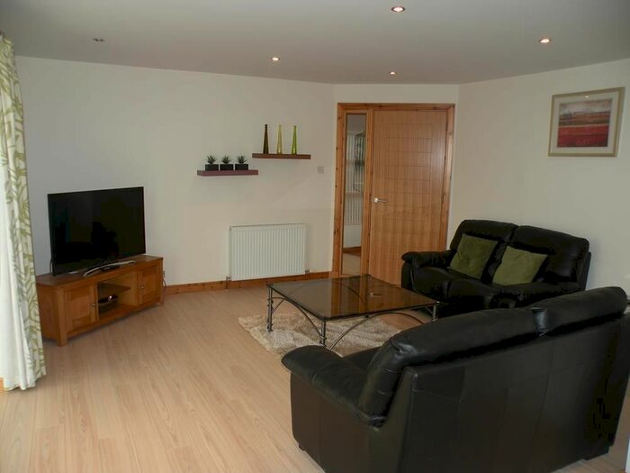 2 Bedroom Flat To Rent In Willowbank Road, Aberdeen, AB11