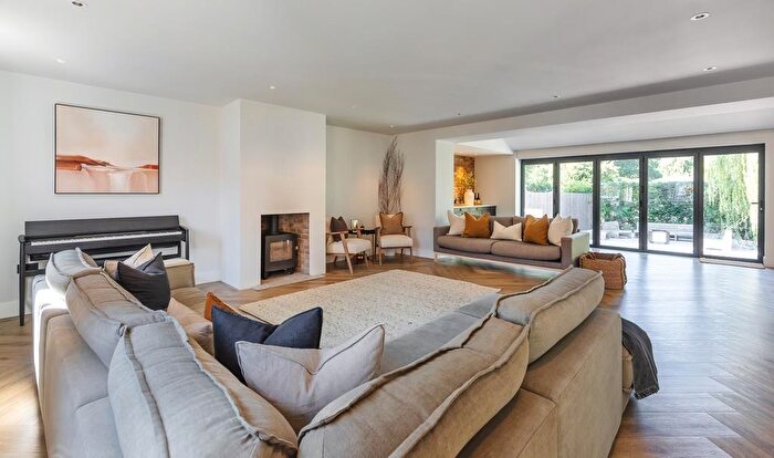 4 Bedroom Detached House For Sale In The Peak, Rowland's Castle, PO9