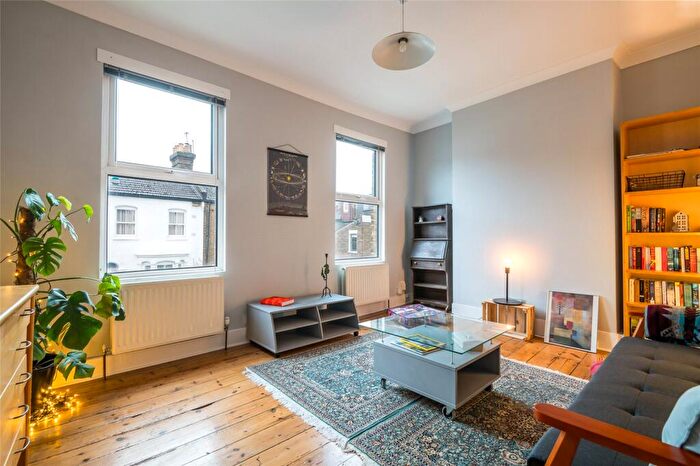 1 Bedroom Apartment To Rent In Kemerton Road, London, SE5