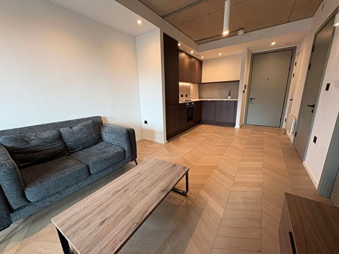 1 Bedroom Flat To Rent In St Georges Gardens, Castlefield, M15