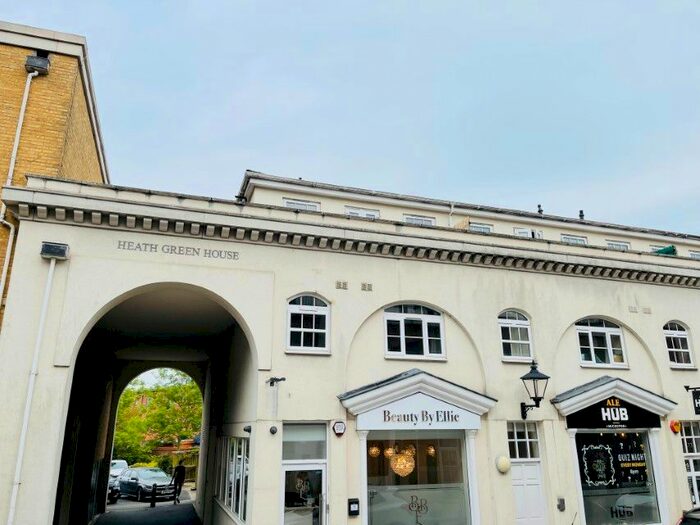 2 Bedroom Flat To Rent In Main Street, Dickens Heath, Solihull, B90