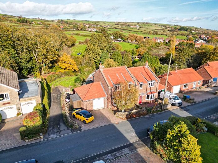 4 Bedroom Semi-Detached House For Sale In Woodgate, Fylingthorpe, YO22