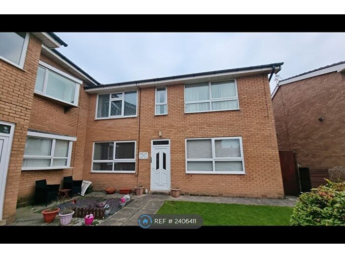 2 Bedroom Flat To Rent In Bromley Close, Blackpool, FY2