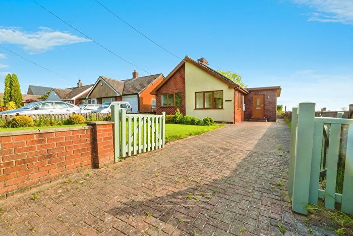 3 Bedroom Bungalow To Rent In Barlings Lane, Langworth, Lincoln, LN3