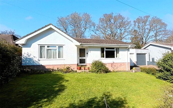 2 Bedroom Bungalow For Sale In Woodhayes Avenue, Highcliffe, Christchurch, Dorset, BH23