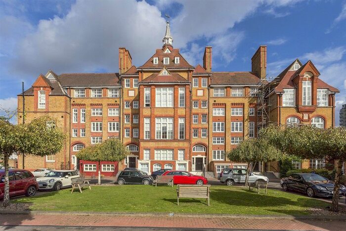 3 Bedroom Flat To Rent In Reed Place, London, SW4