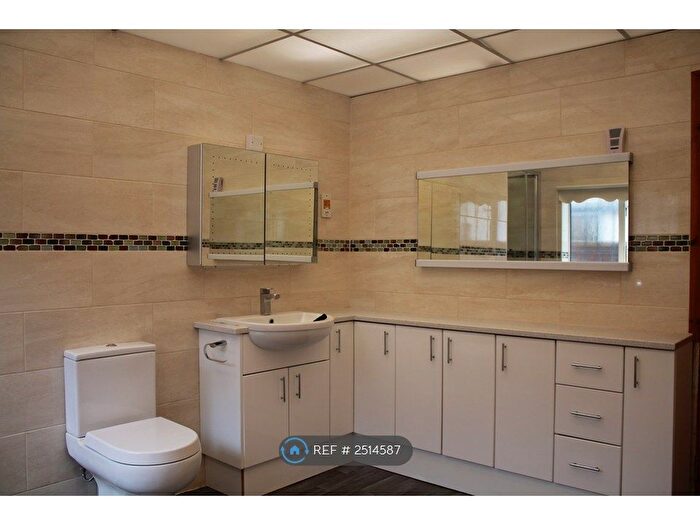 3 Bedroom Detached House To Rent In Riverside, Wraysbury, Staines-Upon-Thames, TW19