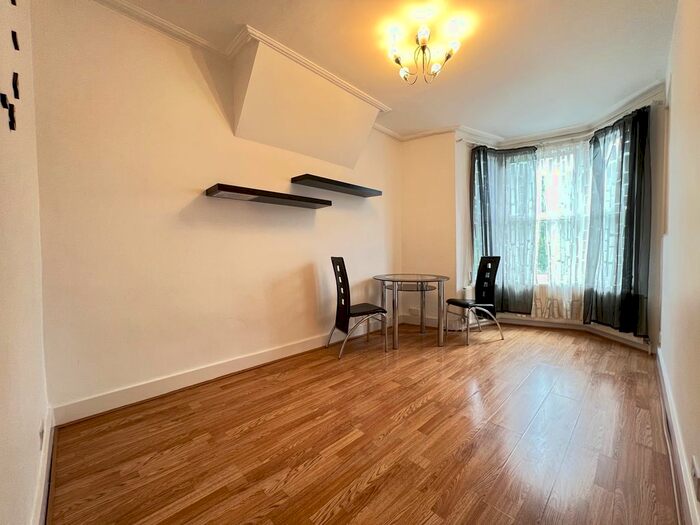 1 Bedroom Flat To Rent In Seven Sisters Road, London, N15