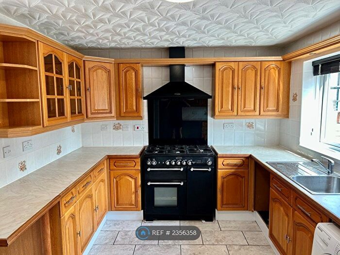 3 Bedroom Terraced House To Rent In Holmefields Road, Middlesbrough, TS6