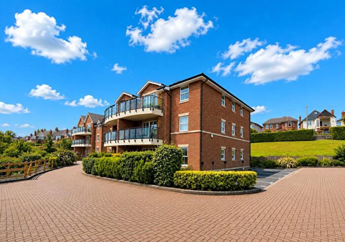 2 Bedroom Flat To Rent In Lukes Close, Hamble Marina, Southampton, SO31