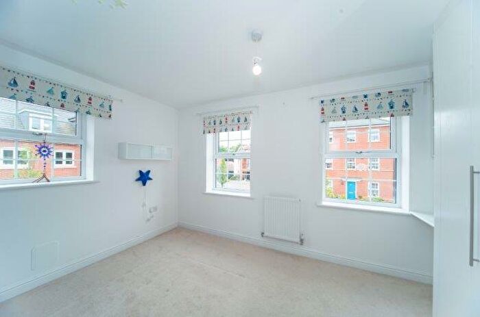 4 Bedroom Town House To Rent In Clover Rise, Woodley, RG5