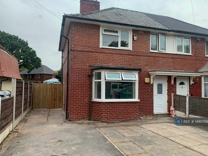 3 Bedroom Semi-Detached House To Rent In Merewood Avenue, Manchester, M22
