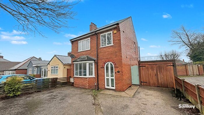 3 Bedroom Detached House For Sale In Chesterfield Road North, Pleasley, NG19