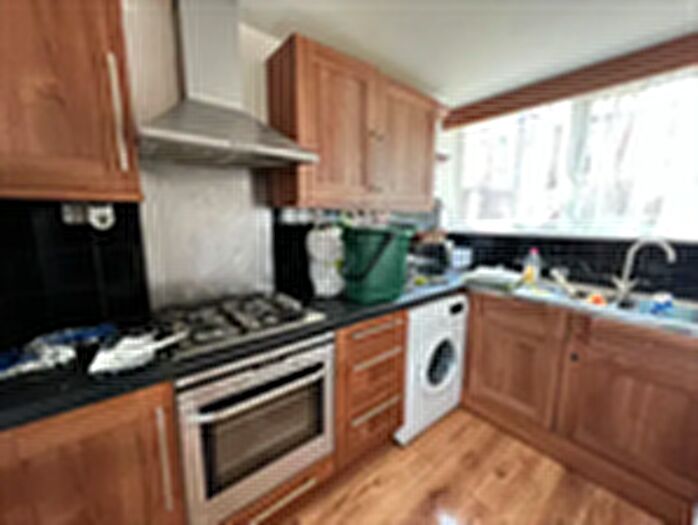 3 Bedroom End Terrace House To Rent In Crosse Courts, Basildon, SS15