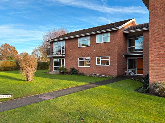 2 Bedroom Flat For Sale In Flat, Mere Court, Sandbach Road North, Alsager, Stoke-On-Trent, ST7