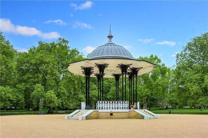 2 Bedroom Flat For Sale In Tawny Way, Surrey Quays, SE16