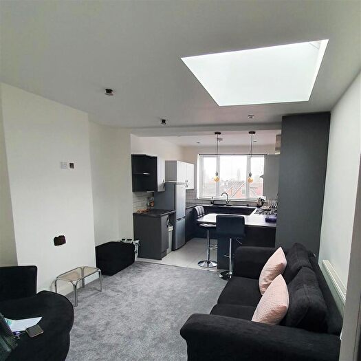 2 Bedroom Flat To Rent In Brownshill Green Road, Coundon, CV6