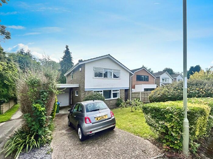 4 Bedroom Detached House To Rent In Queens Road, Warsash, SO31