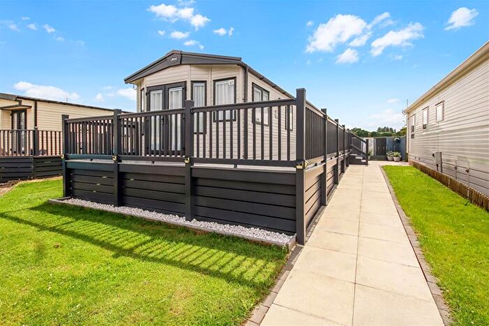 2 Bedroom Detached Bungalow For Sale In Hurworth Road, Darlington, DL2