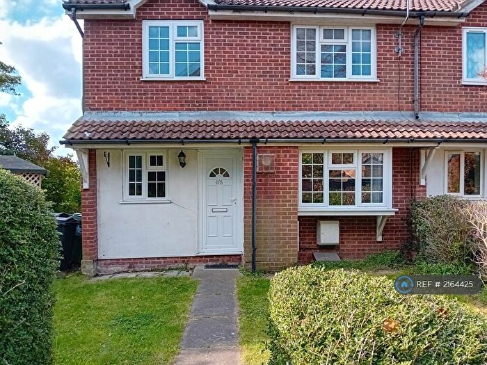 2 Bedroom End Of Terrace House To Rent In Snowdon Close, Eastbourne, BN23