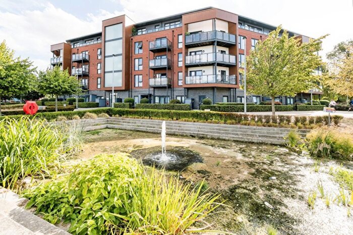 1 Bedroom Flat For Sale In Gubbins Lane, Harold Wood, Romford, RM3