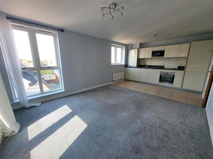 1 Bedroom Apartment To Rent In Dunlin Drive, Chatham, ME4