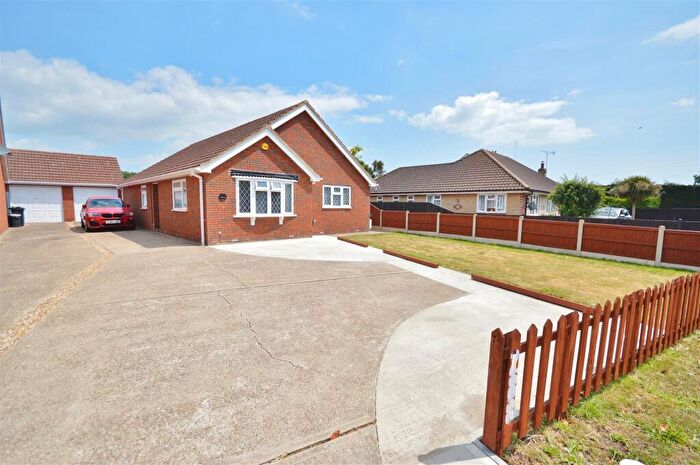 3 Bedroom Detached Bungalow For Sale In London Road, Great Clacton, Essex, CO16