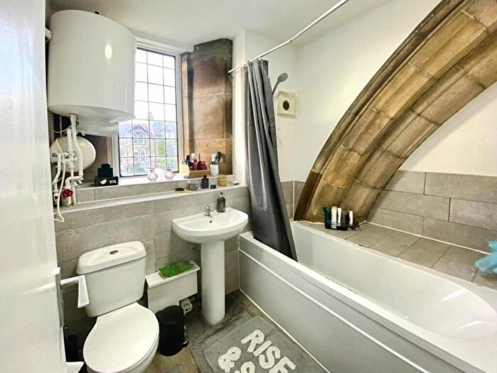 1 Bedroom Apartment To Rent In Franklin Square, Harrogate, HG1