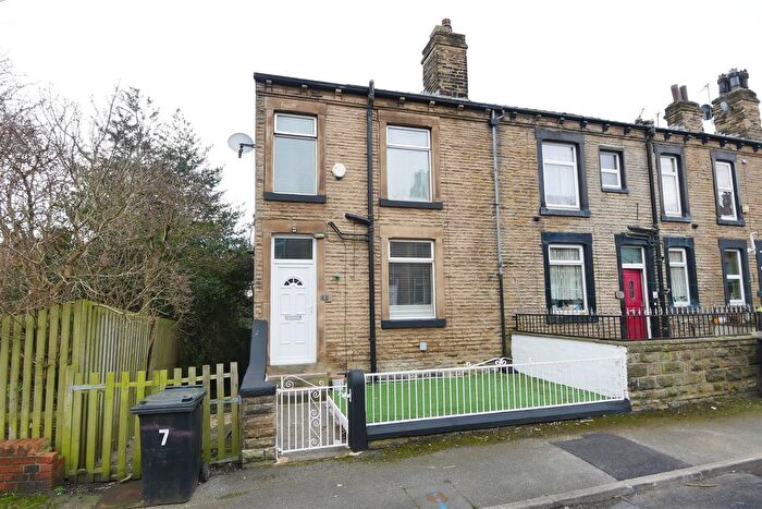 2 Bedroom Terraced House To Rent In Hartley Place, Morley, Leeds, LS27