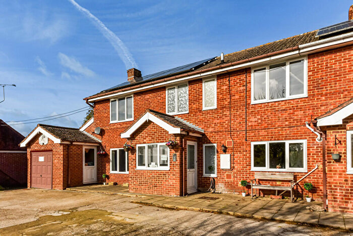 4 Bedroom Semi Detached House For Sale In Mount Pleasant, Frith Lane, PO17