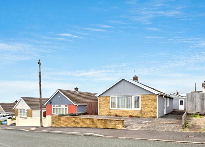 3 Bedroom Bungalow For Sale In Oaklands, Llanelli, SA14