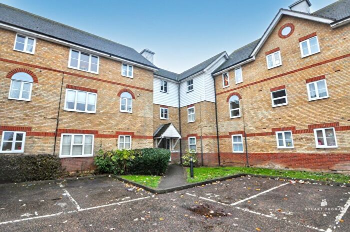 1 Bedroom Flat For Sale In London Road, Benfleet, SS7