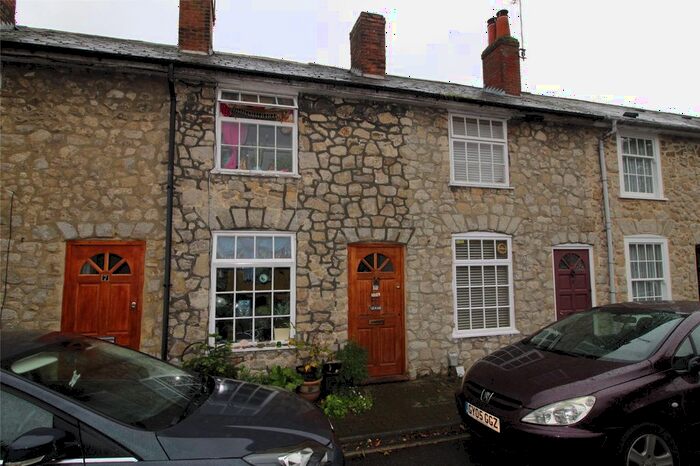 2 Bedroom Cottage To Rent In Barrow Hill Cottages, Ashford, Kent, TN23