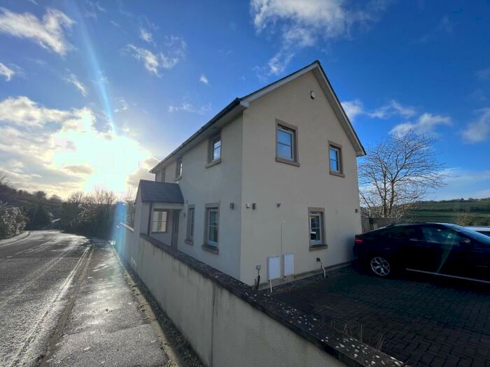 3 Bedroom House To Rent In Gloucester Road, BA1