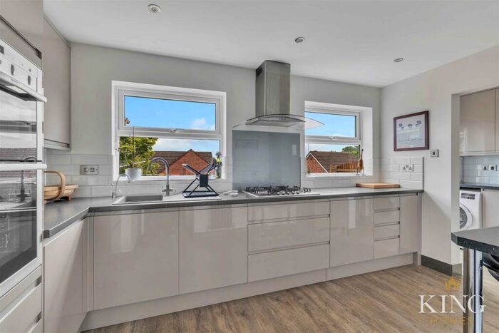 4 Bedroom Detached House For Sale In Nine Days Lane, Wirehill, Redditch, B98