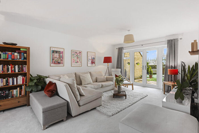 5 Bedroom Detached House For Sale In Clover Drive, Cheltenham, GL52