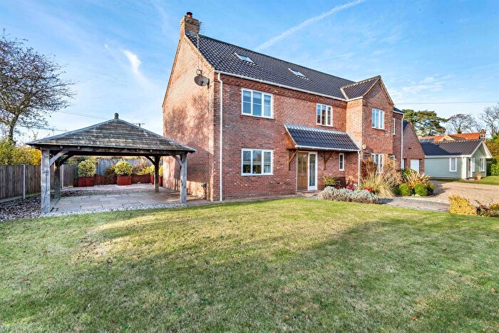 6 Bedroom Detached House For Sale In Church Lane, Beetley, Dereham, NR20