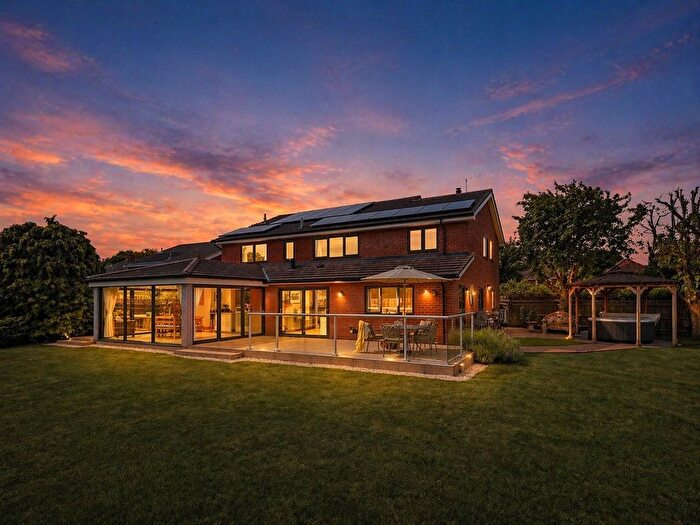 4 Bedroom Detached House For Sale In Morlands, East Hanney, OX12