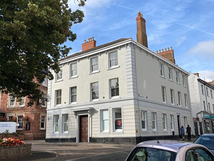 3 Bedroom Flat To Rent In Park Street, Minehead, Somerset, TA24