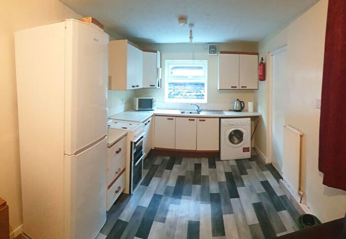 4 Bedroom Semi Detached House To Rent In Banff Road, Manchester, M14